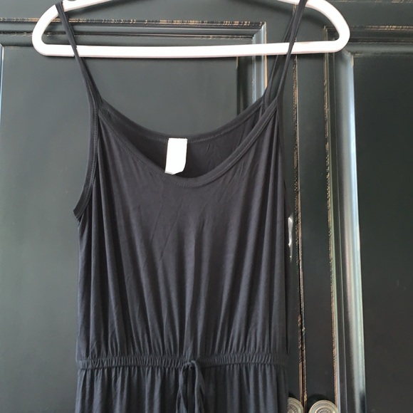 7th Roy size small spaghetti straps pockets & slit with knot at bottom of pants - Picture 3 of 9